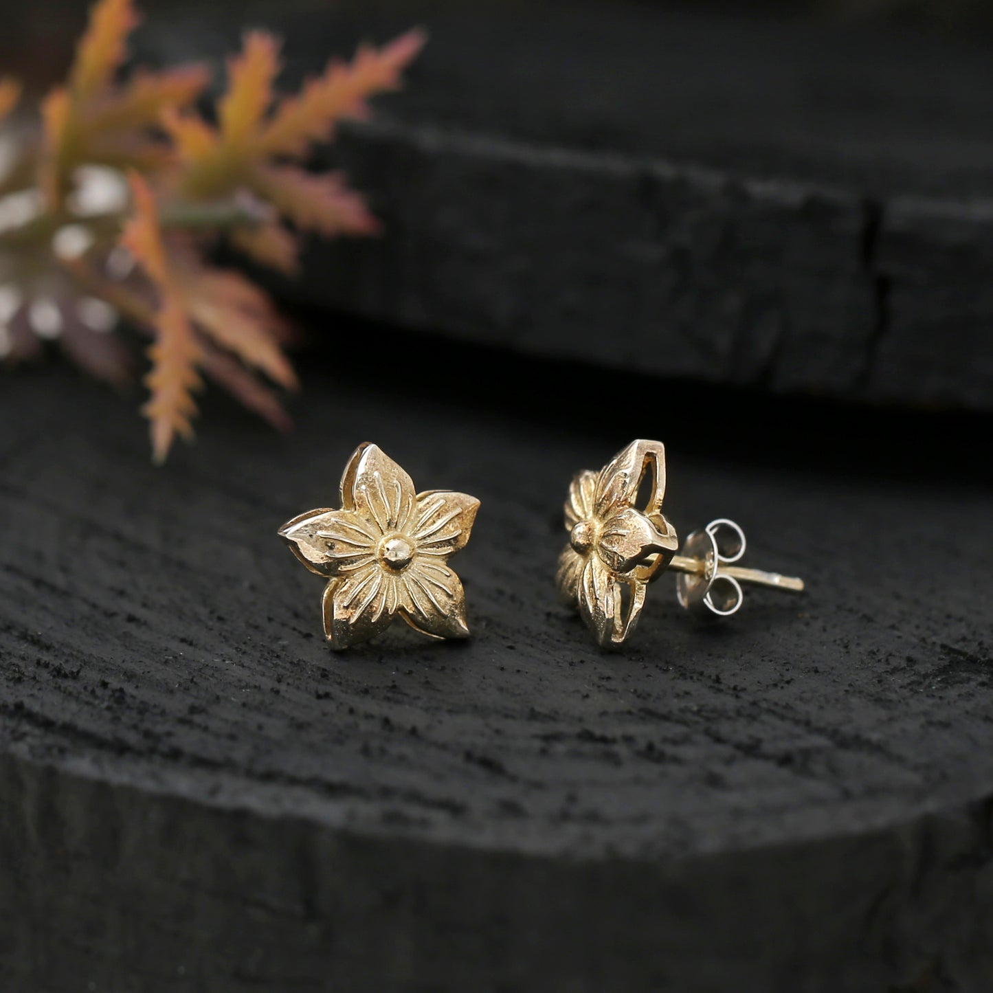 "Elara" Dainty Gold Flower Stud Earrings - Textured 925 Sterling Silver